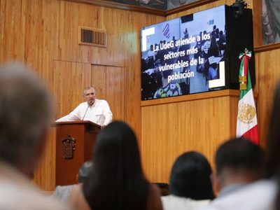 Adán Augusto López desea "el mayor de los éxitos" a Luisa María Alcalde, su sucesora en Segob