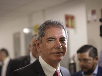 Gobierno de Sheinbaum pide prestado a inversionistas extranjeros; emite nueva deuda externa