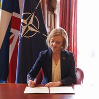 Liz Truss y Rehman Chishti anuncian candidatura formal para suceder a Boris Johnson