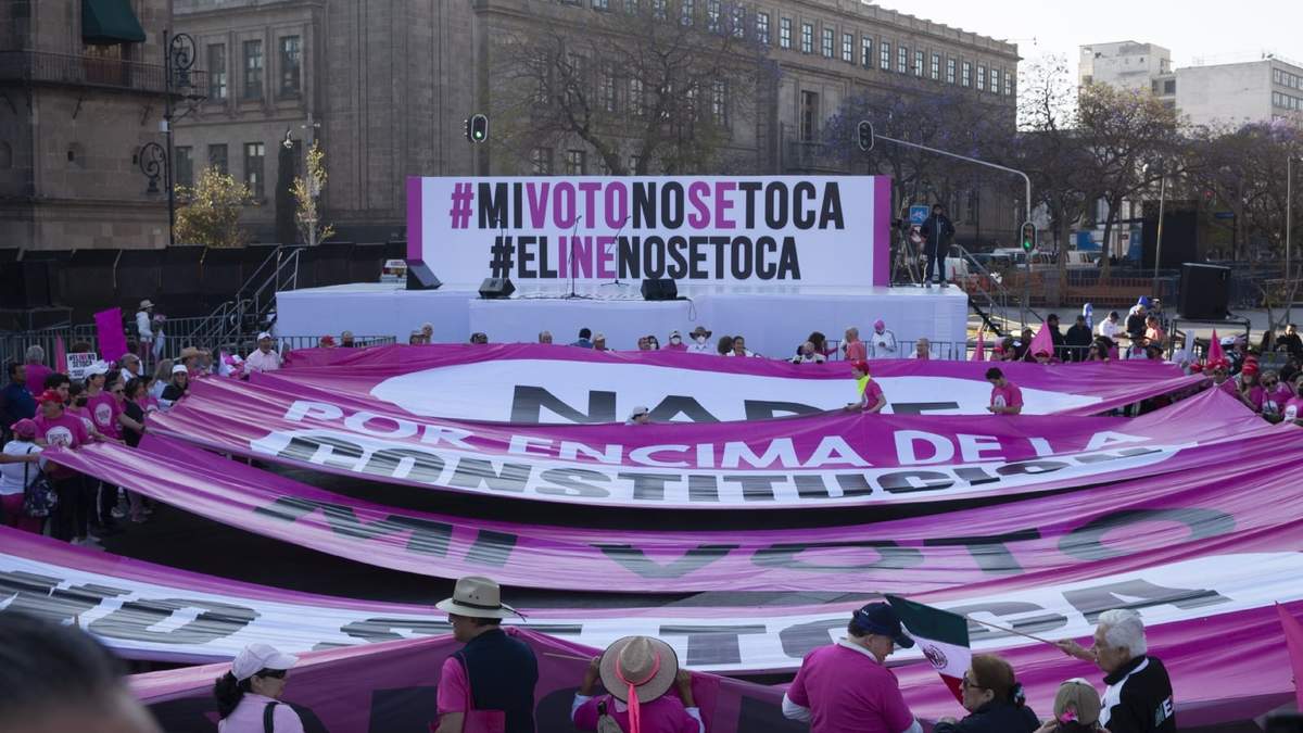 Concentración de opositores al "Plan B" el 26 de febrero en el zócalo