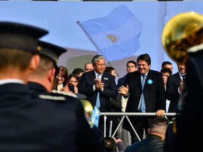Desfile del 9 de Julio: "Para ordenar el Estado hay que eliminar lo innecesario, no lo necesario"