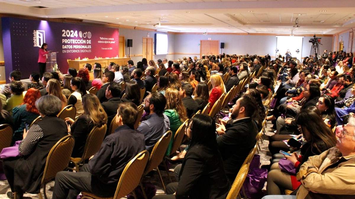 Intervención de Norma Julieta del Río Venegas, comisionada del INAI, en el encuentro "Protección de Datos Personales en entornos digitales"