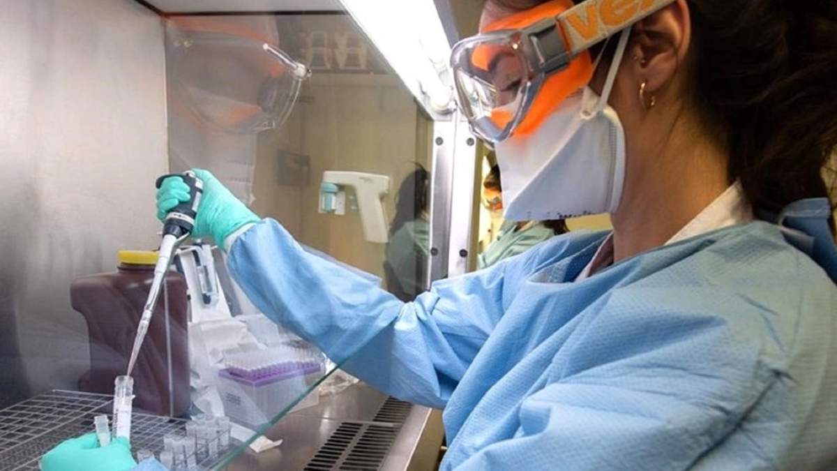 Incesante trabajo realizado por los laboratorios clínicos. Fuente: (Twitter)