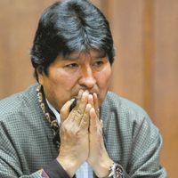 Evo Morales retornará a Bolivia "al día siguiente" si el MAS gana las presidenciales