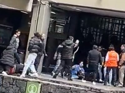 Porros atacan a alumnos de la Facultad de Contaduría y Administración de la UNAM
