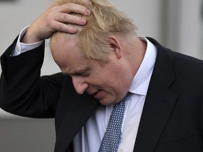 Boris Johnson en el ojo de la tormenta por hacer "la fiesta menos distanciada" durante pandemia