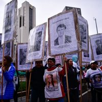 Gobierno de CDMX reporta 10 mil participantes en la marcha por Ayotzinapa