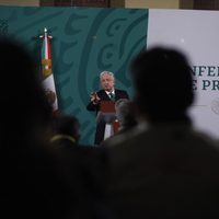 AMLO dice que busca un método para que sindicalizados elijan libremente a sus líderes