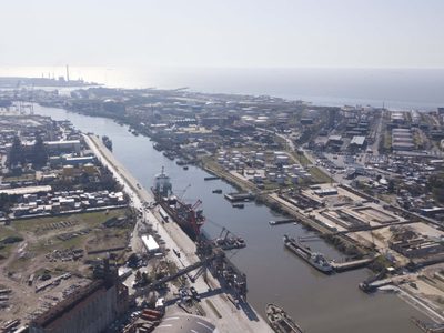 Actividad hidrocarburífera: Martínez acordó trabajar en conjunto con el Puerto de Dock Sud