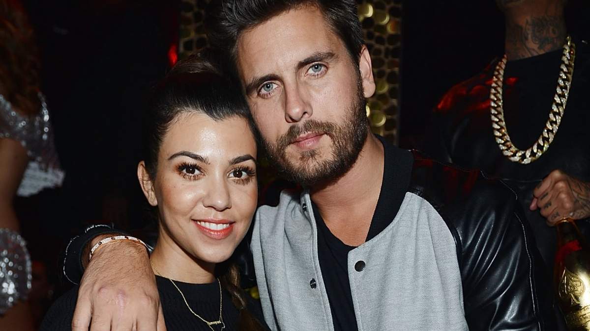 Kourtney Kardashian y Scott Disick. Fuente: (Twitter).