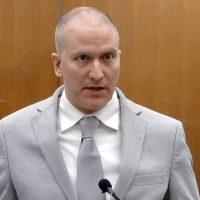 El agente de EU condenado por el asesinato de George Floyd apela su sentencia