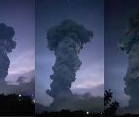 Evacuan a 700 personas por erupción de un volcán en Filipinas