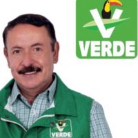 Balean camioneta de candidato del PVEM a diputado federal en Naucalpan