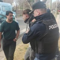 Le robó a una mujer placera, incumplió la domiciliaria y quedó detenido