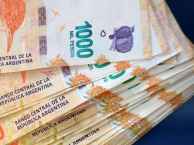 Fijate si tenés alguno: cómo son los billetes de mil pesos por los que pagan 200 mil pesos