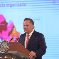 Acuerdan UIF e INE reforzar fiscalización con rastreo de operaciones de actores políticos