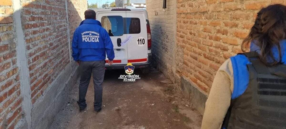 Camioneta recuperada por la policía. Fuente: (Policía de Neuquén)