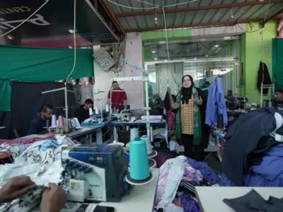 Desnutrición, pobreza menstrual y cuidados: ofensiva de Israel contra Gaza se arrecia contra mujeres