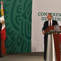 AMLO: López-Gatell se convirtió en nuestro maestro; resistió provocaciones y salió adelante