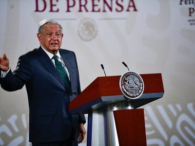 AMLO lanza advertencia a 12 días de la elección: "mucho ojo con el discurso de la oposición"