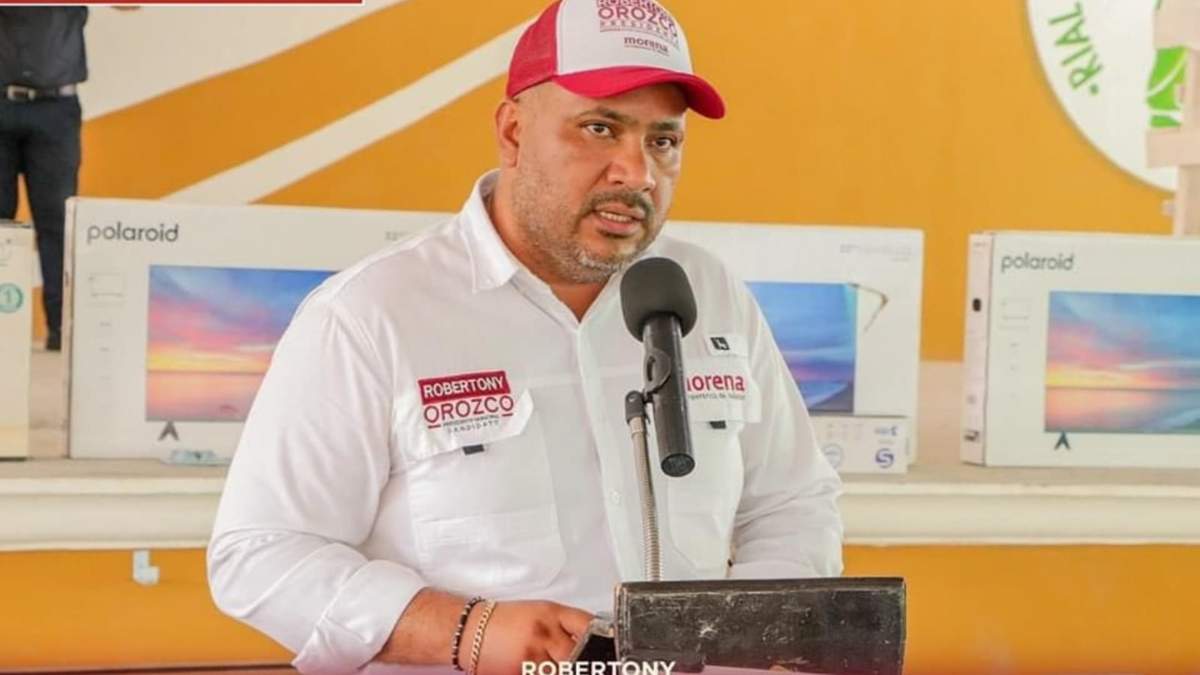 El candidato de Morena a la presidencia municipal de Villa Corzo, Robertony Orozco Aguilar