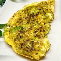 Tortilla de brócoli exprés: con solo 3 ingredientes, preparala para una cena rápida y más sana