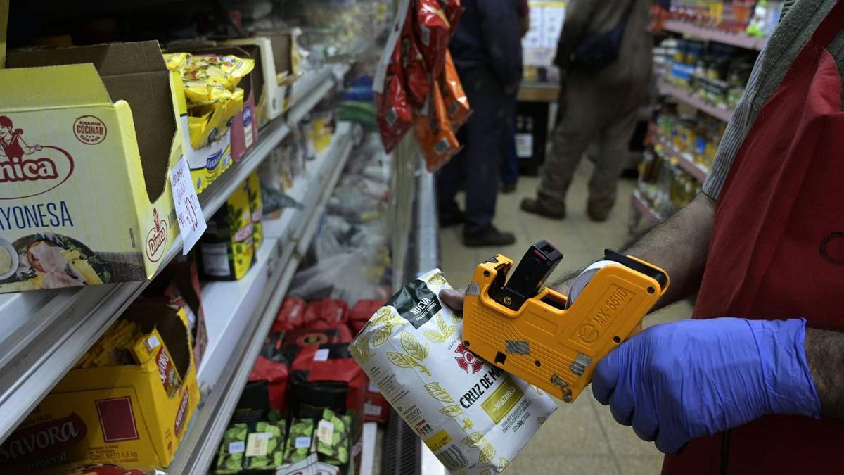 Este es el raking de los alimentos que más aumentaron en enero. Fuente: (Twitter)