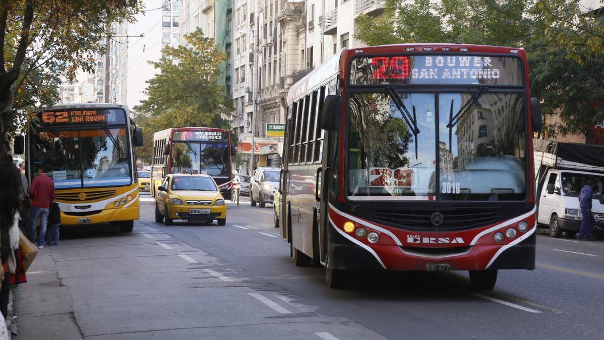 Casi cuatro millones de usuarios viajan diariamente con subsidios al transporte. Fuente: (Twitter)