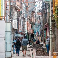 El Gobierno desarrolla un plan de asistencia alimentaria para los barrios vulnerables aislados