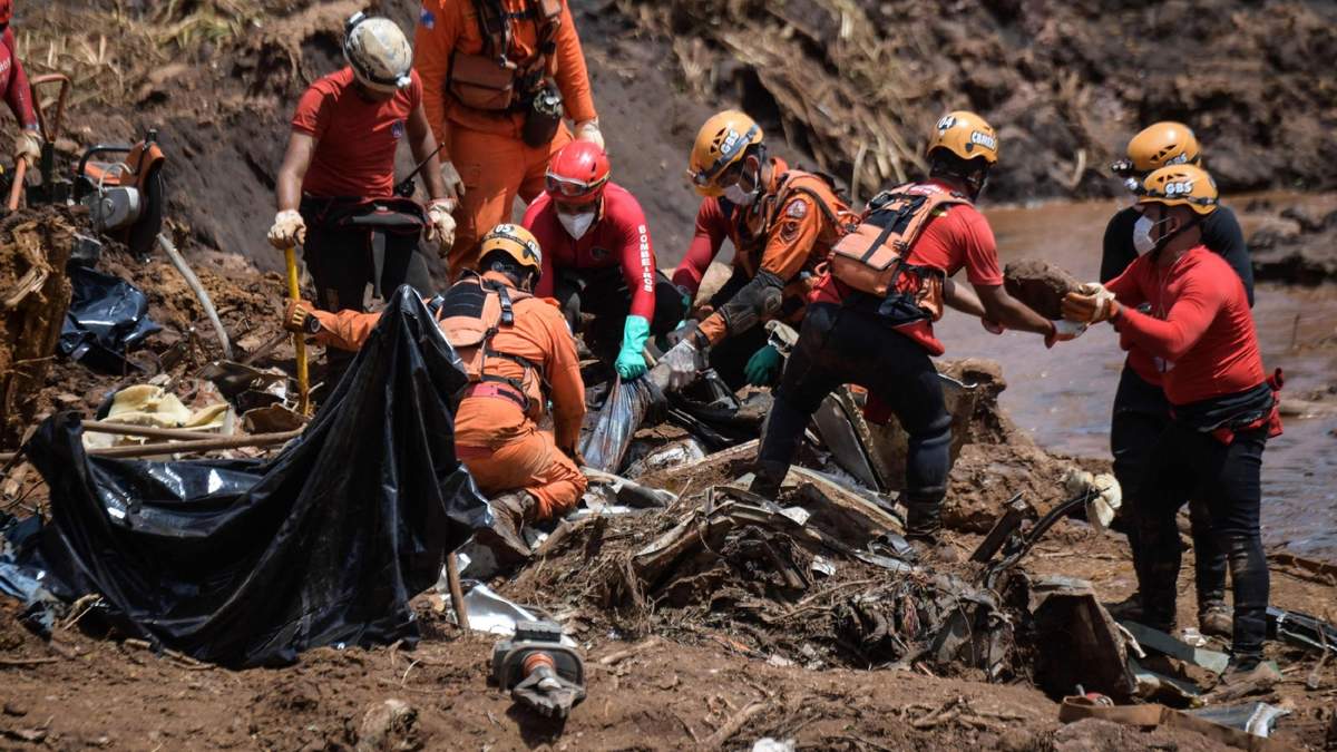 Socorristas realizan labores de rescate en el estado mexicano de Coahuila. Fuente: (Twitter)
