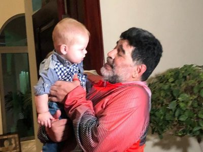 “Mirko estuvo con una leyenda”: Marley despidió a Diego Maradona con estas postales inéditas
