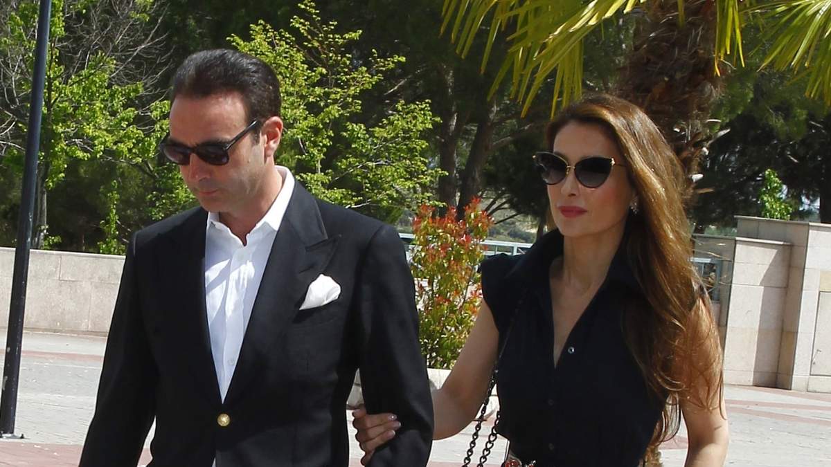 Paloma Cuevas y Enrique Ponce. Fuente: (Instagram)