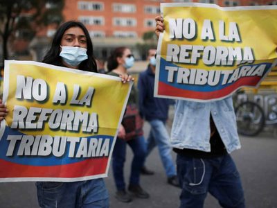 Colombia: Iván Duque retira la polémica reforma tributaria tras días de intensas protestas