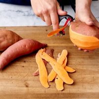 No tires las cáscaras de batata: así podés aprovecharlas para cuidar tu corazón, vista e intestinos