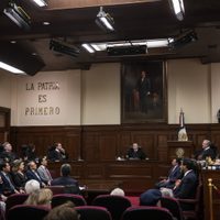 AMLO alista nueva iniciativa de reforma para reducir salarios de la alta burocracia