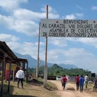 Miles de personas se dirigen a Chiapas para celebrar el 30 aniversario del levantamiento del EZLN