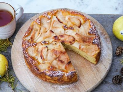 La torta de manzana más húmeda y fácil es italiana: receta tradicional de torta di mele con 1 kilo de manzanas