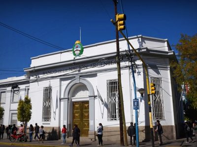 General Roca: el coronavirus obligó a cerrar el Banco Nación