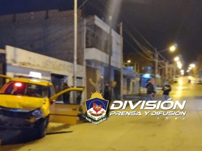 Conducía ebrio y chocó contra un taxi