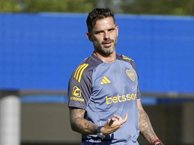 Dudas en el mediocampo: Fernando Gago no termina de decidirse por los titulares de Boca