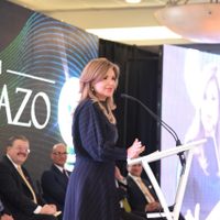 Denuncian a Claudia Pavlovich por supuestamente meter a nómina de Sonora a familiares
