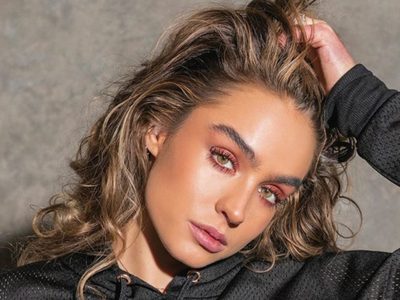 ¿Preparado? Sommer Ray publicó un compilado de espaldas y...¿sin nada?
