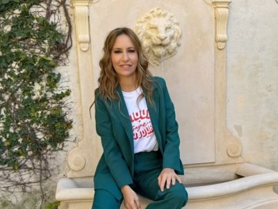 Analía Franchín logró un outfit con mucha actitud y sofisticación: el vestido perfecto para la temporada que viene