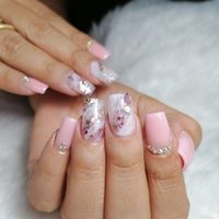 Nail art: probá estos diseños de acrílicas con efecto mármol, perfectos para uñas largas