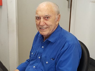 Otro golpe del coronavirus: el emblemático locutor Cacho Fontana dio positivo