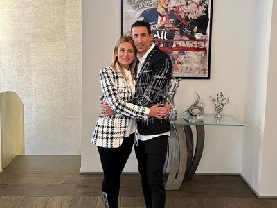 Buena selección: Jorgelina Cardoso, la esposa de Ángel Di María, marca tendencia con su look total black