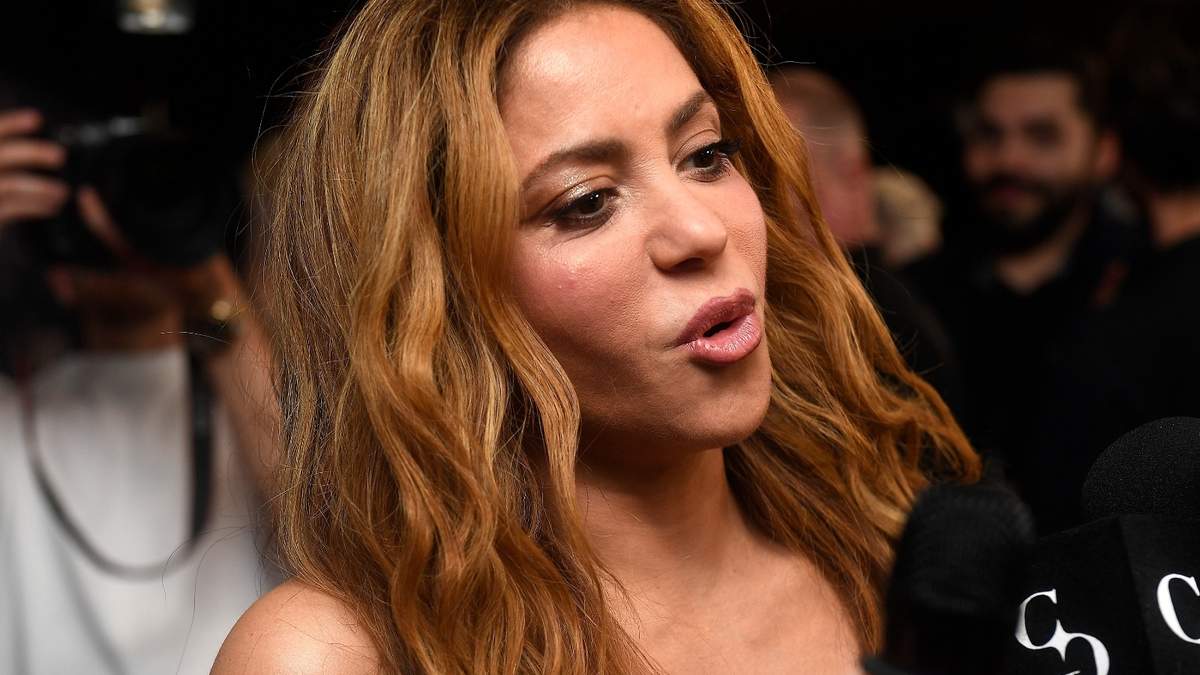 Shakira habla con medios en la fiesta de lanzamiento de su álbum "Las mujeres ya no lloran", el jueves 21 de marzo de 2024, en Hollywood, Florida