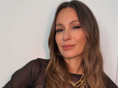 Las plantas XL de moda que eligió Pampita para darle un toque glam a su living