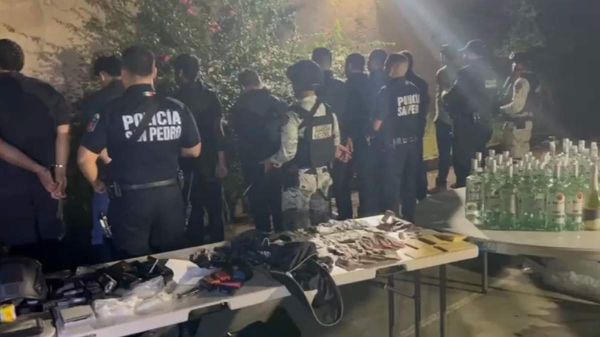 Elementos de la Secretaría de Seguridad Pública de San Pedro Garza García catearon el domicilio