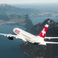 Muere asistente de vuelo una semana después de un aterrizaje de emergencia